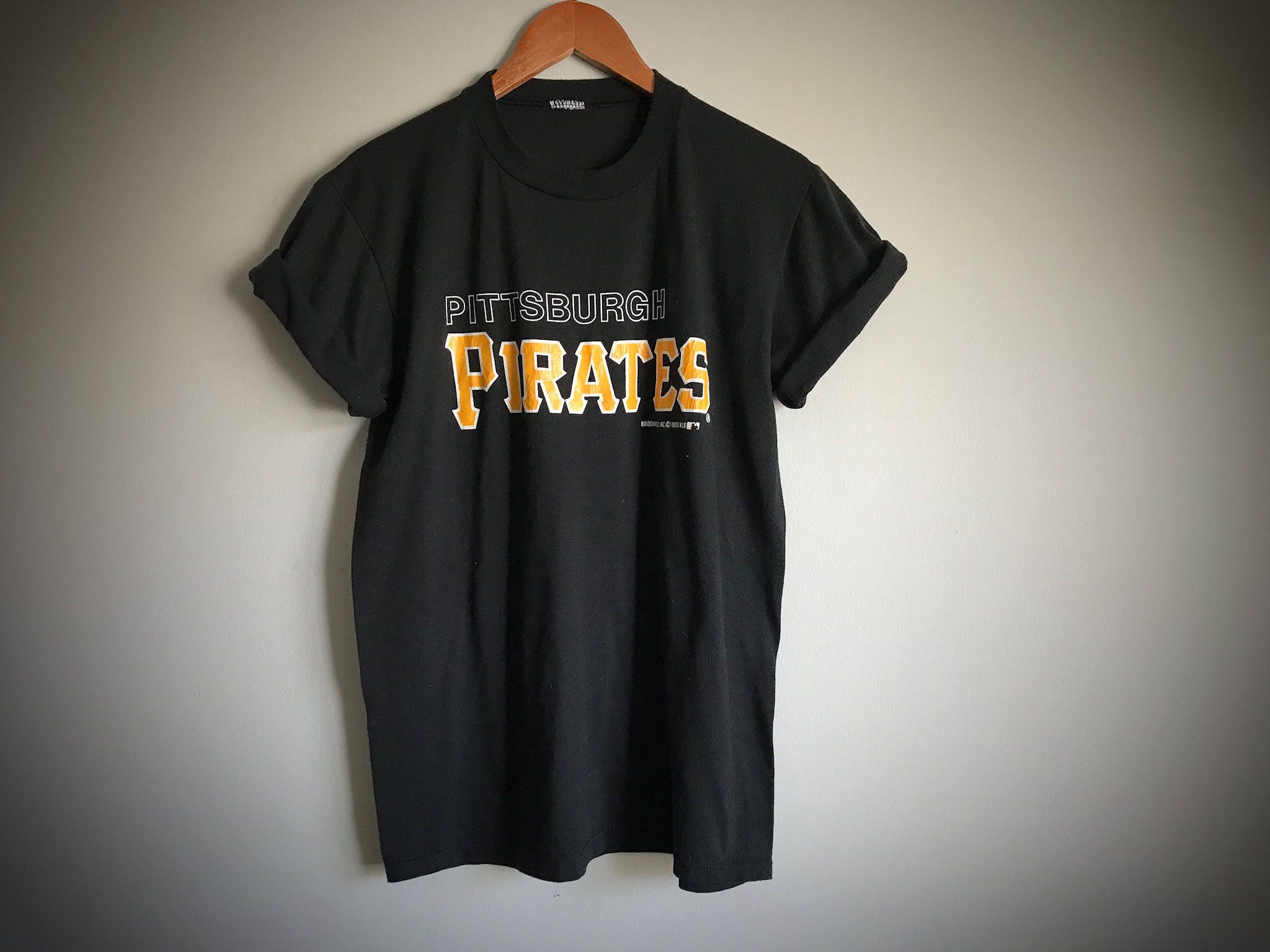 yellow pittsburgh pirates t shirt