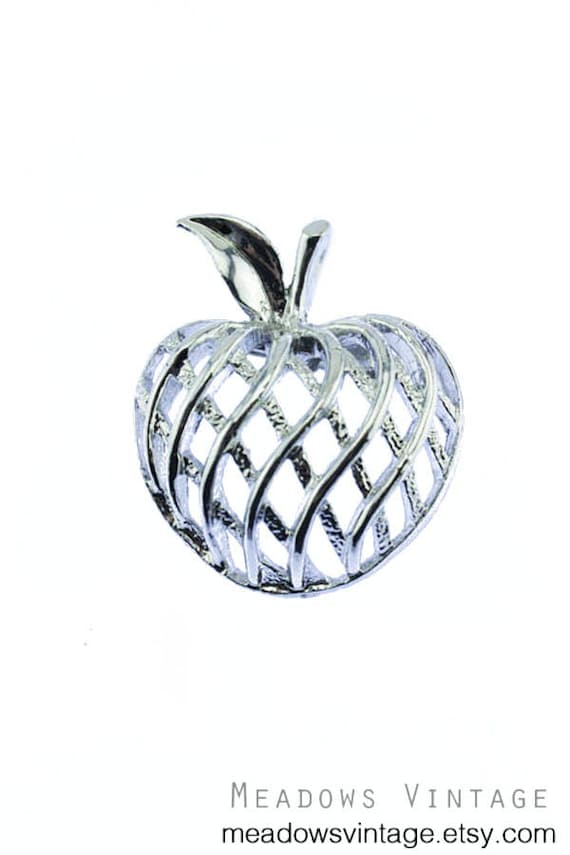 Gerry's Silver Apple Brooch, Gerry's Silver Apple