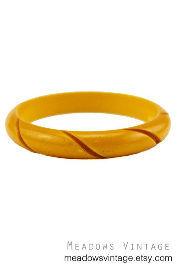 Deep Carved Bakelite Bangle Bracelet, Chunky Butte