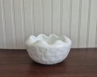 Vintage milk glass planter quilted vase rose bowl duette quilted diamond planter wedding decoration farmhouse decor rustic wedding cottage