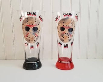 Bicchieri da sposa di Halloween, venerdì 13, bicchieri dipinti a mano, Jason, tazza di pilsner di Halloween, decorazione di Halloween, sposi, festa nuziale
