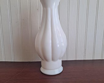 Vintage milk glass vase white pedestal vase hurricane vase wedding decoration milk glass farmhouse decor hobnail edge vase shade white glass