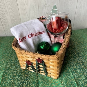 Personalized kitchen towel gift set, monogrammed towels, personalized kitchen decor,