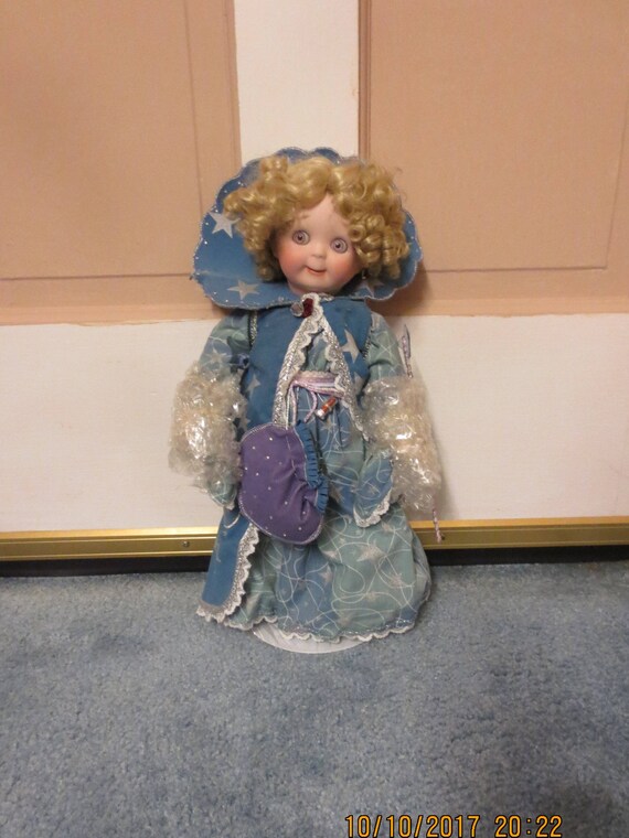gloria vanderbilt porcelain dolls