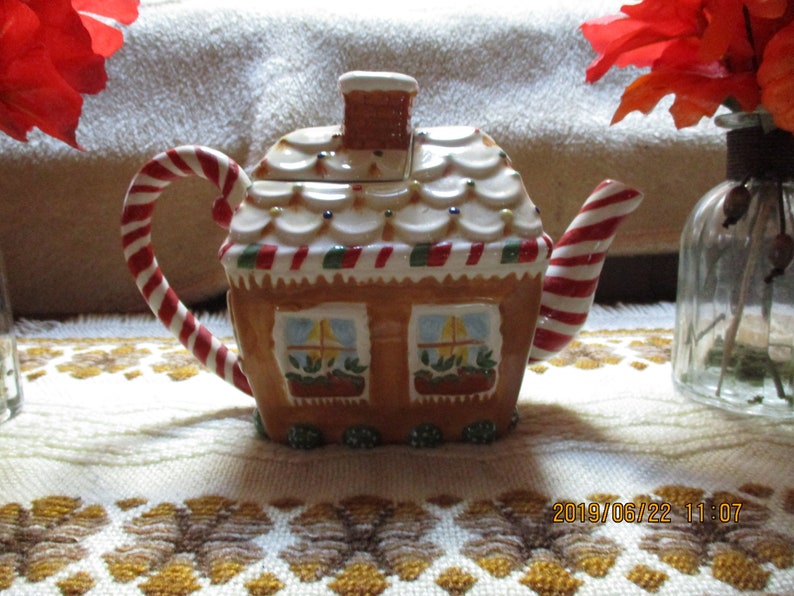 NEW Gingerbread House Ceramic Teapot for Christmas Decorating image 2