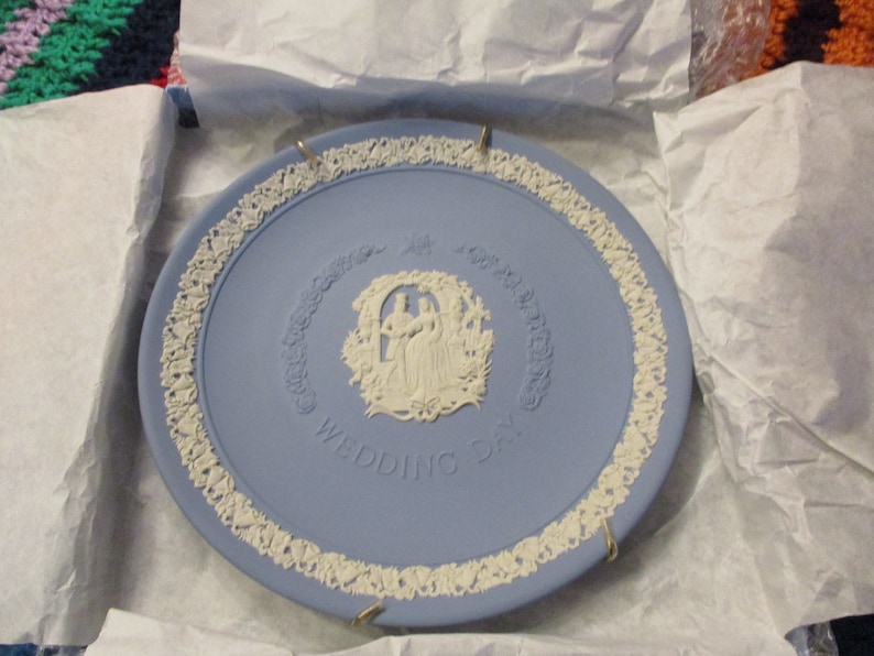 Vintage Blue Jasper Wedgwood Victorian Wedding Day Couple 8.5 Inch Plate in Original Box