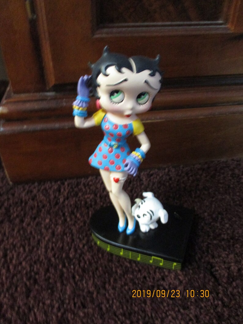 Vintage 6 Inch Cold Cast Porcelain Betty Boop Figurine on image 0