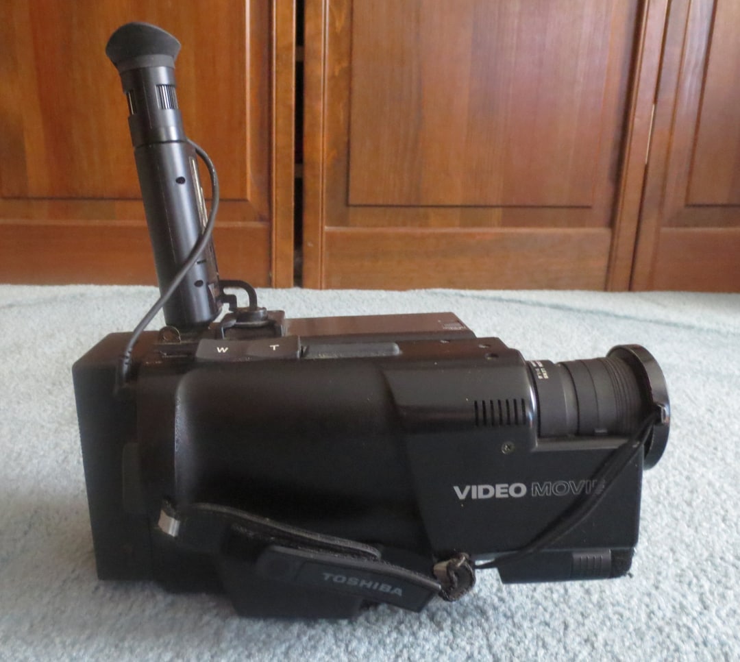 1986 Toshiba Video Movie Camera With Case & 10 Blank Tapes - Etsy