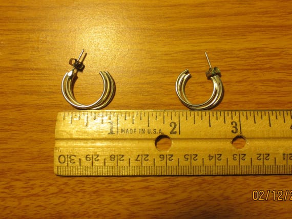 3 Pairs of Vintage Petite Hoop Earrings in Sterli… - image 6