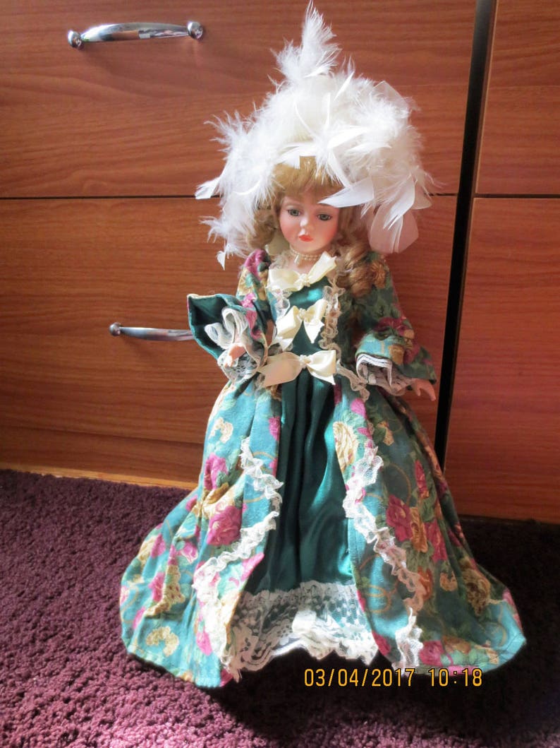 FREE SHIPPING Victorian Porcelain Doll-Lady Marion-in Orig Box image 0