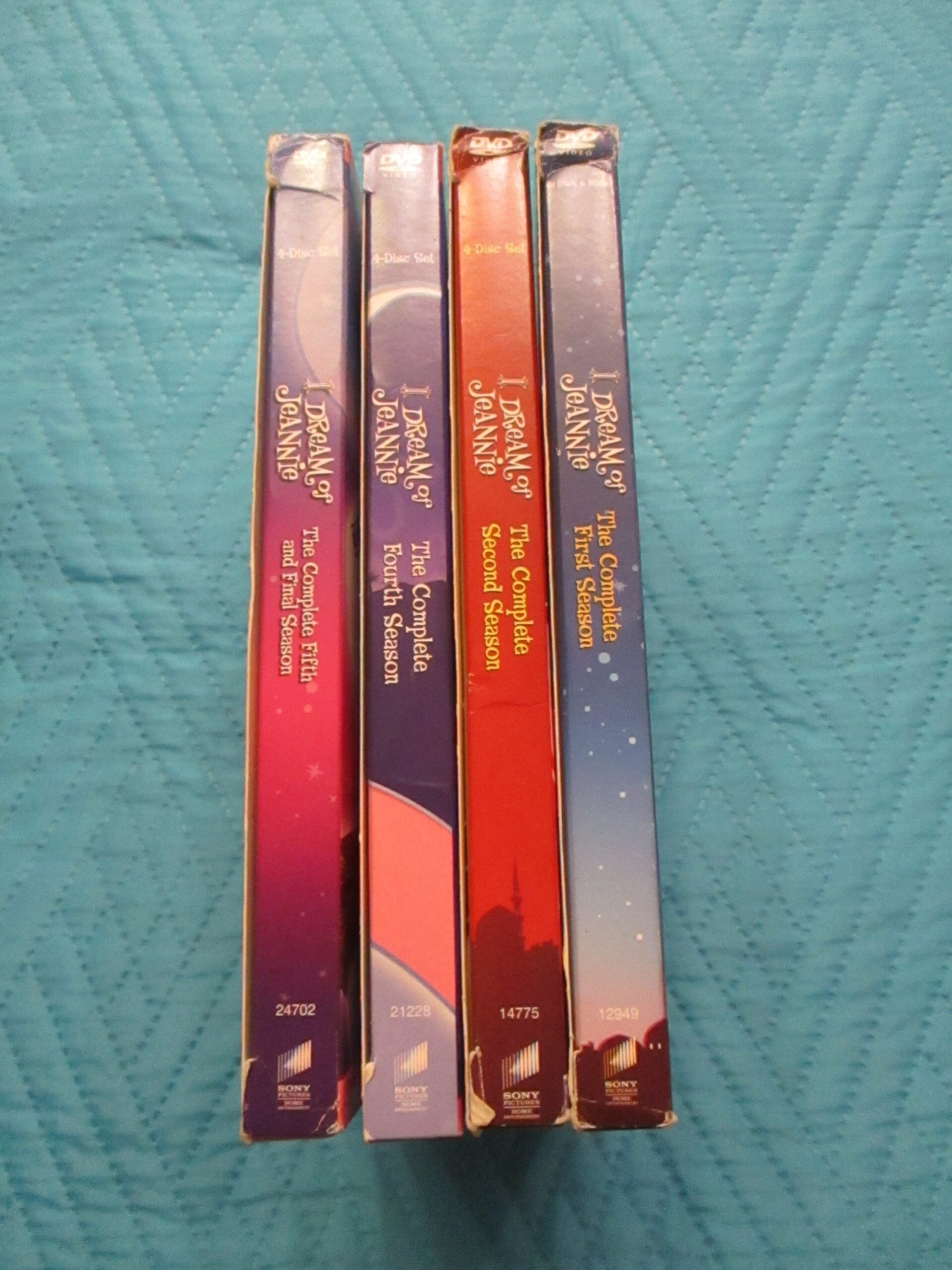Vintage Comedy TV Shows: Bewitched & I Dream of Jeannie Dvds 