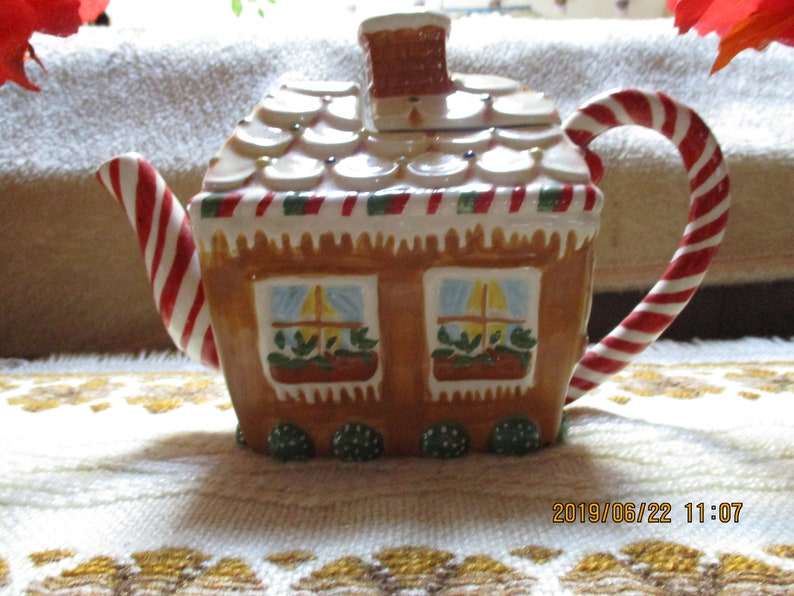 NEW Gingerbread House Ceramic Teapot for Christmas Decorating image 3