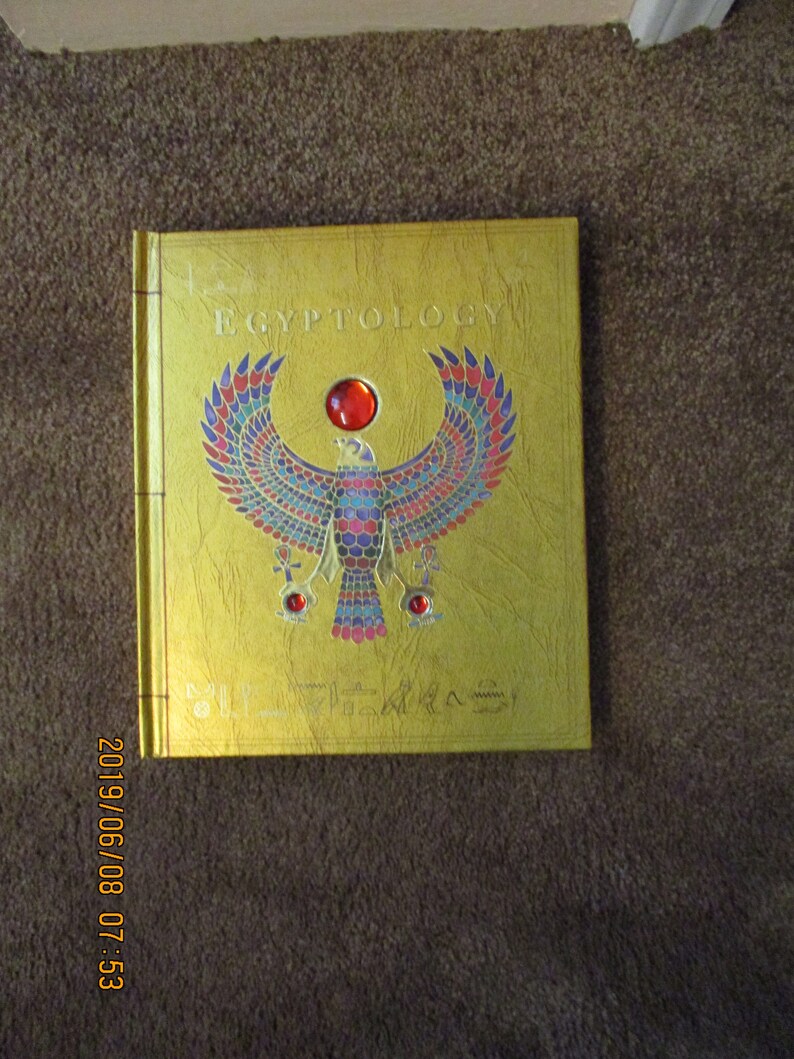 Children's/Adult Egyptology Hard Cover Book with loads of image 0