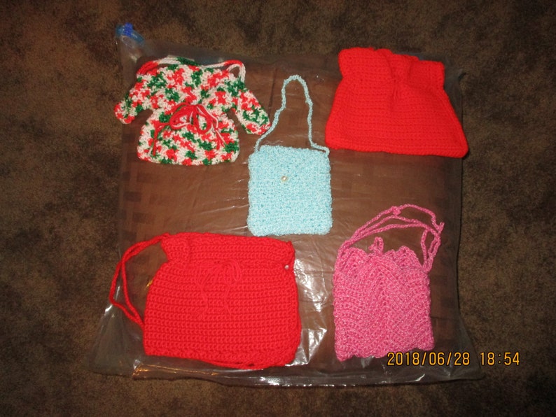 Unique Crocheted purses for cellphones cosmetics dressy image 2