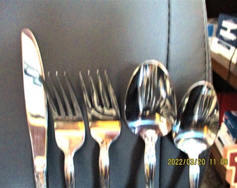 Heavyweight 5 Pc Place Setting Service for 4 ONLY Stainless Silverware by Michael Lloyd 1969 and 1972 - Excellent Cond w few minor scratches