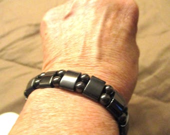 Hematite Stretch Bracelet: Unisex Magnetic Therapy Jewelry