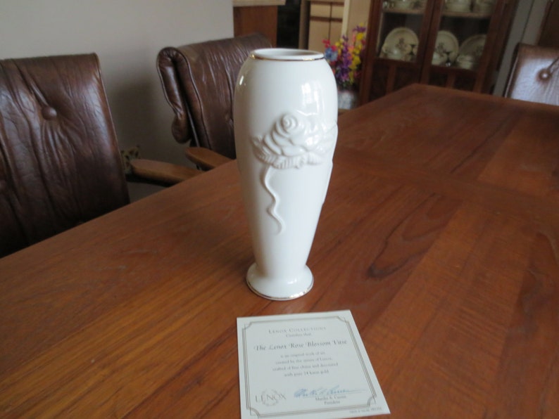 Vintage Lenox Romantic Ivory Rose Blossom 7.25 Inch Vase with image 0