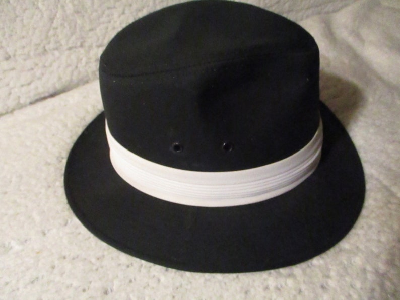 Pristine Men's Black Wool Felt Fedora Hat with Wide White Pleated Cotton Ribbon by Segal International, 7.75 x 6.25 size L w Satin Lining image 2