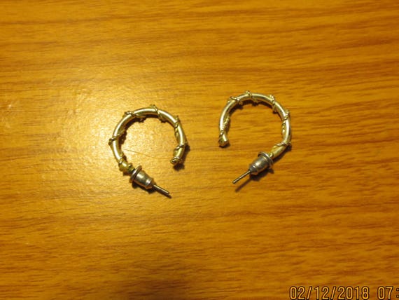 3 Pairs of Vintage Petite Hoop Earrings in Sterli… - image 4