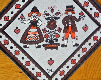 Swedish vintage 1970s small printed brown/ orange linen UML design tablet tabelcloth with Kurbits folkdance couples motive on beige bottom