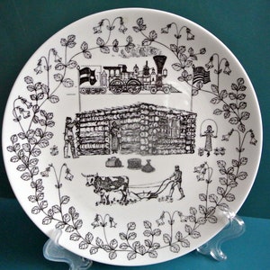 RARE assiette ronde en porcelaine blanche Gustavsberg vintage suédoise des années 1970 avec motifs d&#39;immigrants noirs Sven Jonson, édition limitée