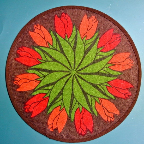 Swedish retro vintage 1960s round Frösö hand-print linen design tablet with red/ orange/ green tulip flower motive on dark brown bottomcolor