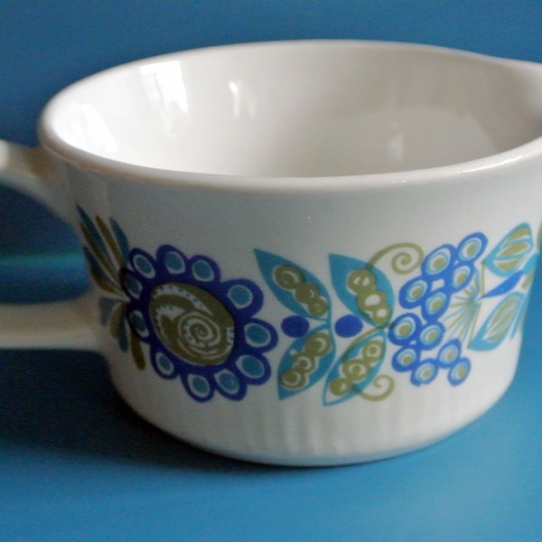 Norwegian vintage 1960s TOR VIKING fabric low bonewhite sause/ gravy-cup with Turi design blue/ olivegreen flower decor