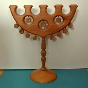 Candelabro vintage de madera de abeto hecho a mano: candelabro sueco firmado imagen 1