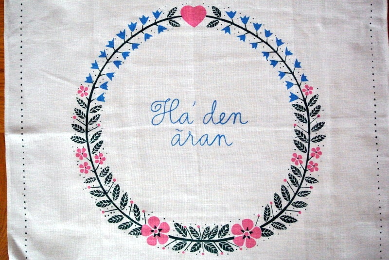 From Sweden＊Vintage linen Cloth・* Vintage Swedish Linen Tablecloth: 1970s Floral Design, Unused - Etsy