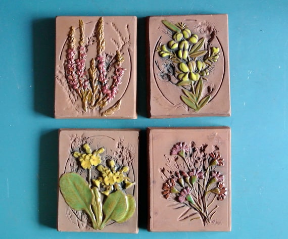 ヴィンテージ スウェーデン花柄セラミック壁飾り - Jie Gantofta