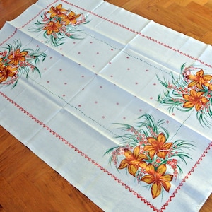 Unused LARGE vintage 1950s printed rectangular linen/ cotton tablecloth with flower boquets at corners motive on bone white bottom