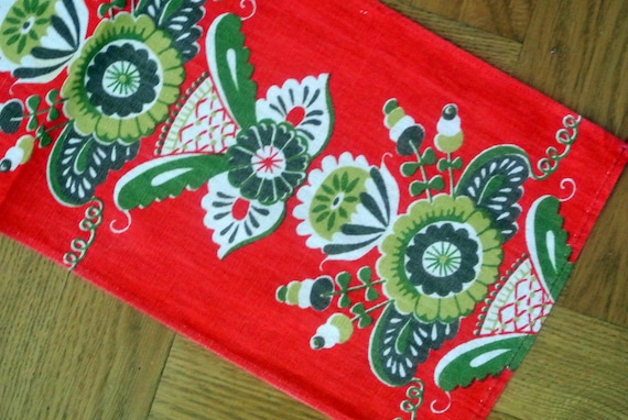 ヴィンテージ スウェーデン リネン テーブルランナー: レッド ダラ