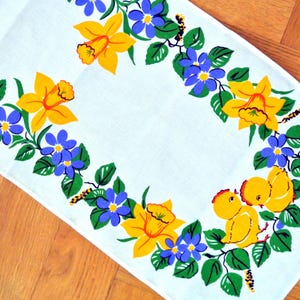 Vintage 1970s Hilja Cotton Table Runner: Easter Chicken Floral Print