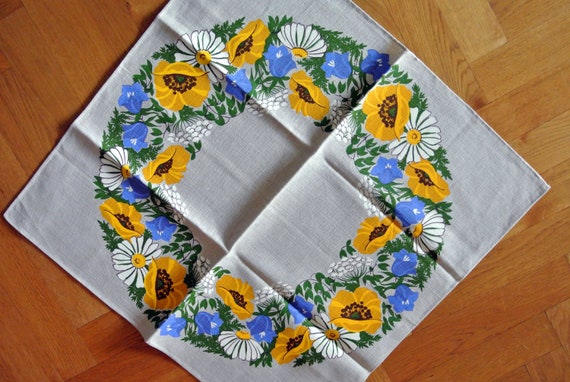 From Sweden＊Vintage linen Cloth・* Vintage 1970s Swedish Linen Tablecloth: Multicolor Floral Design
