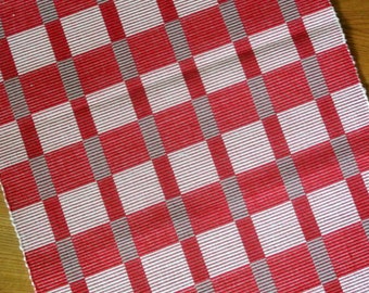 Swedish vintage 1980s woven Christmas red/ bonewhite/ gray sturdy cotton runner with checkered pattern, made in rips (rep) - technique