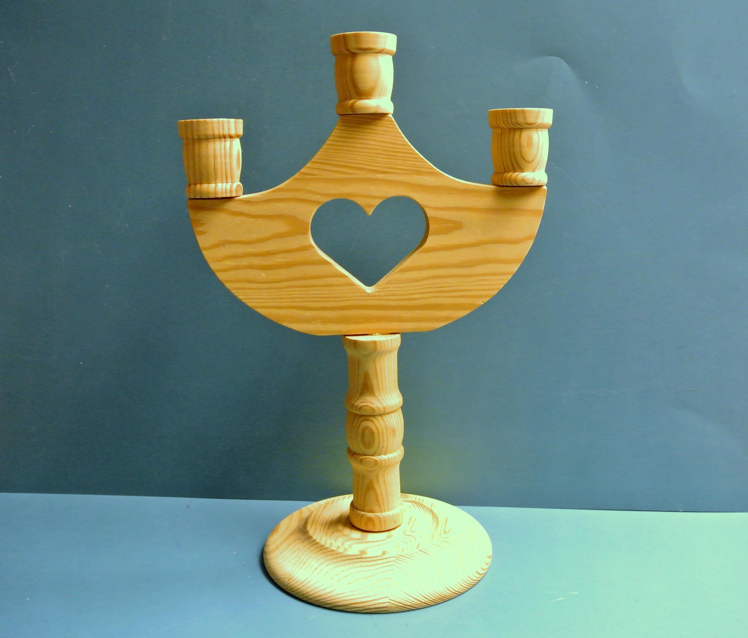 ヴィンテージスウェーデン製木製キャンドルホルダー：1980年代の手作り