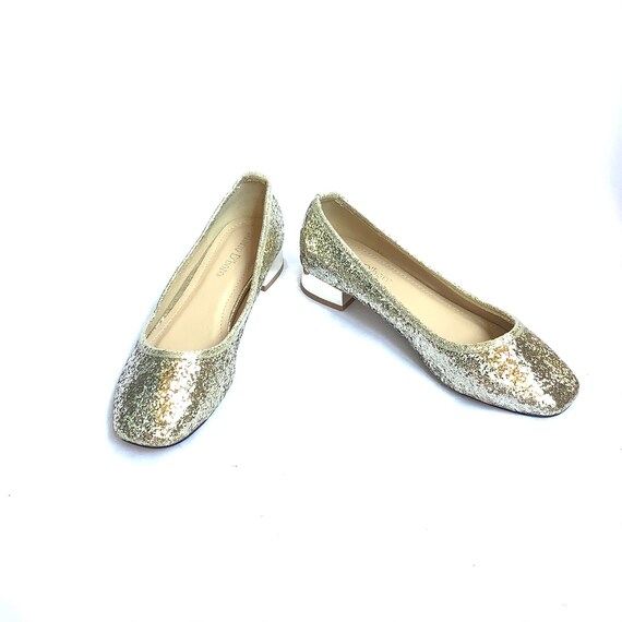 Size 8.5 Flat Shoes Gold Glitter Heels Vintage re… - image 1