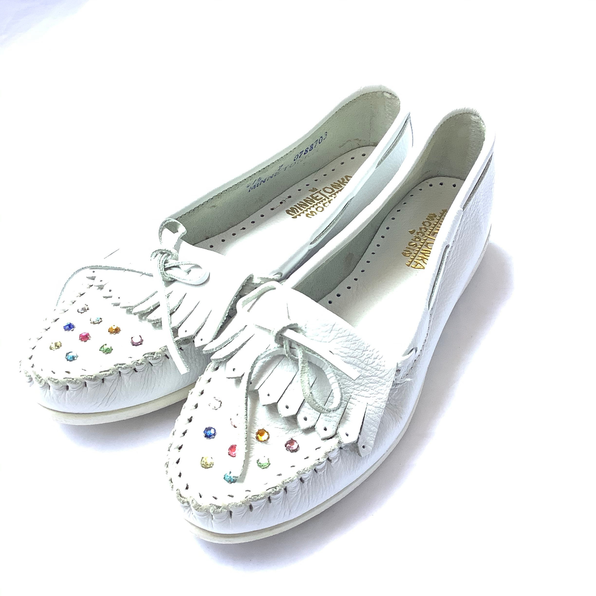 Minnetonka 2025 rhinestone moccasins