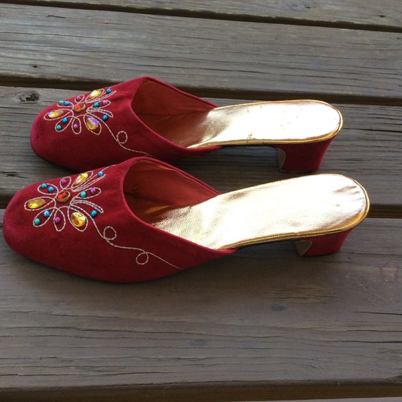 Red velvet vintage slippers size 7 to 7.5 bejewel… - image 3