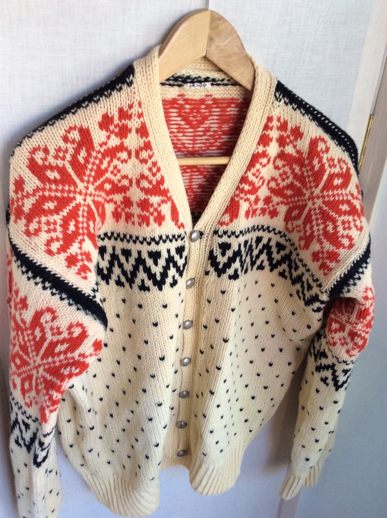 Vintage hand knitted wool cardigan sweater 50s 60s red blue size medium Handmade image 2