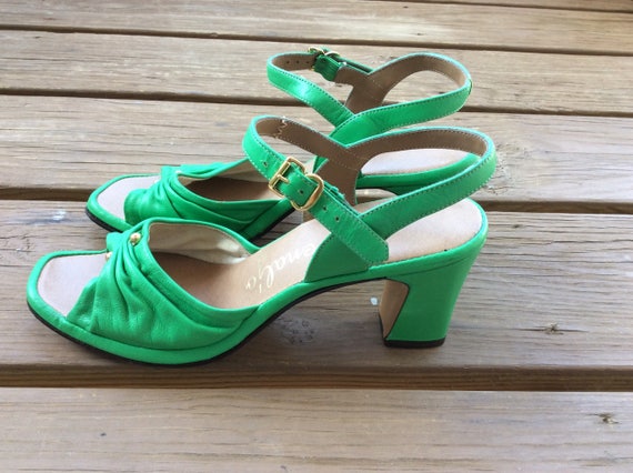 Vintage new old stock green leather sandals size … - image 5