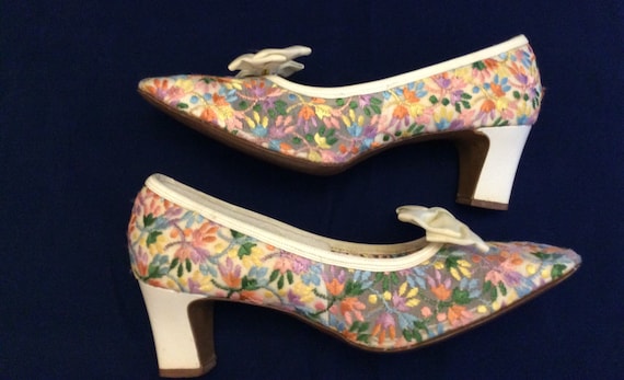 embroidered pumps