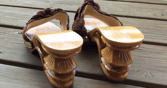 Size 7 Mules Brown Crochet Vintage retro sandals … - image 4