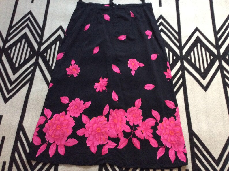 Vintage floral 16W skirt boho artsy size large rayon Maggie mcnaughton 1980s image 2