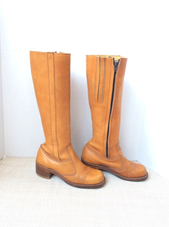 Vintage Go go boots size 7 eather platform 60s mod