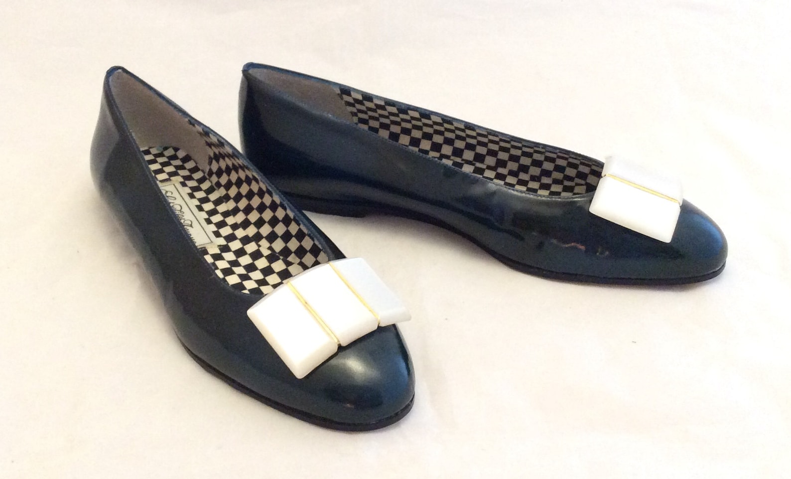 vintage saks fifth avenue flat shoes ballet flats new old stock size 7 mod retro