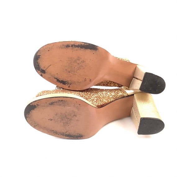 Vintage 50s platform gold glitter 60s heels shoes… - image 10