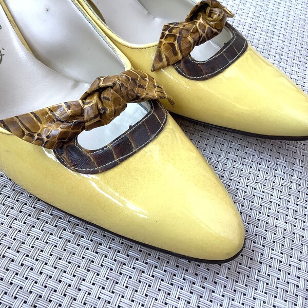 Genuine vintage yellow heels bow Quali Craft size 8 narrow mod