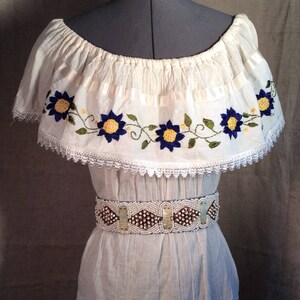 Vintage boho ethnic embroidered flowers peasant cotton blouse image 1