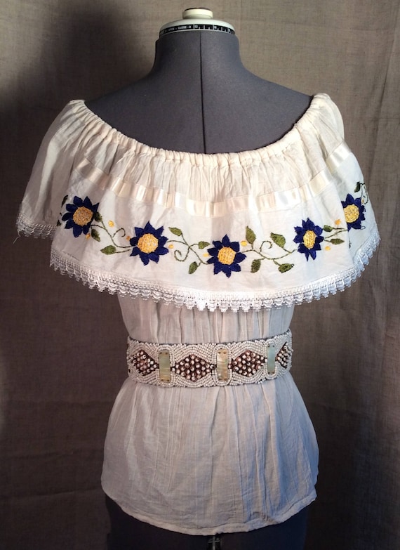 Vintage boho ethnic embroidered flowers peasant c… - image 1